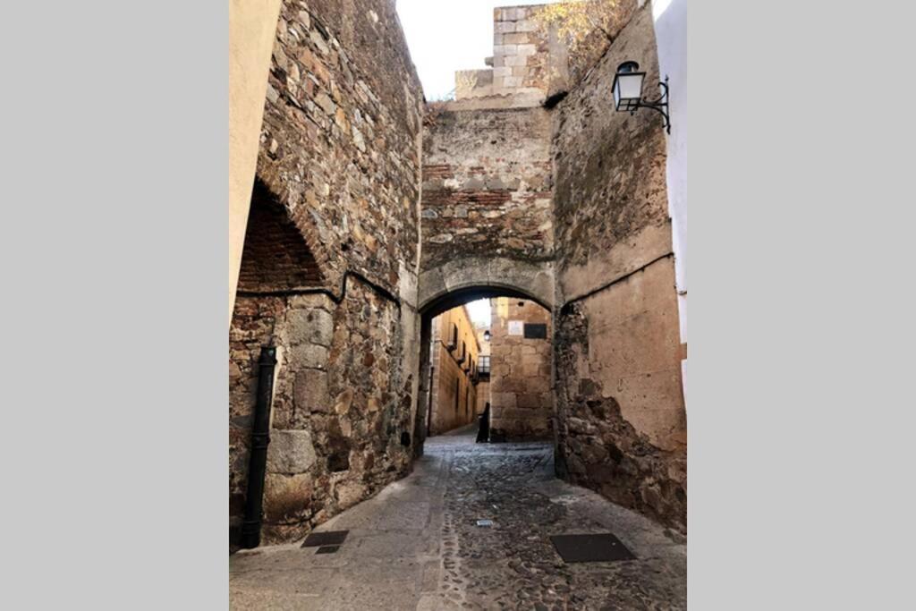 El Escondite De La Muralla Caces Екстериор снимка