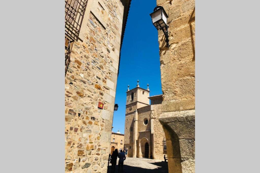 El Escondite De La Muralla Caces Екстериор снимка
